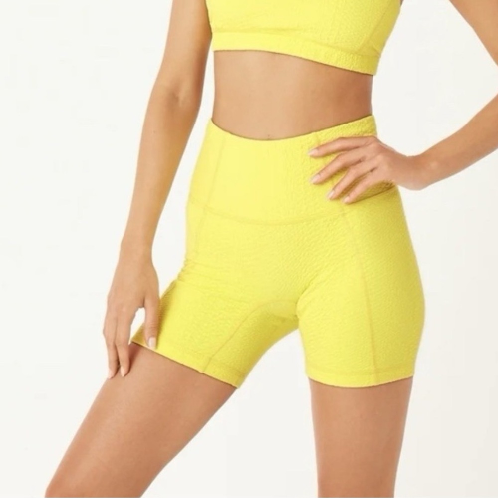 NWT GiGi C Mila Snakeskin Bike Shorts in Yellow Sz XS